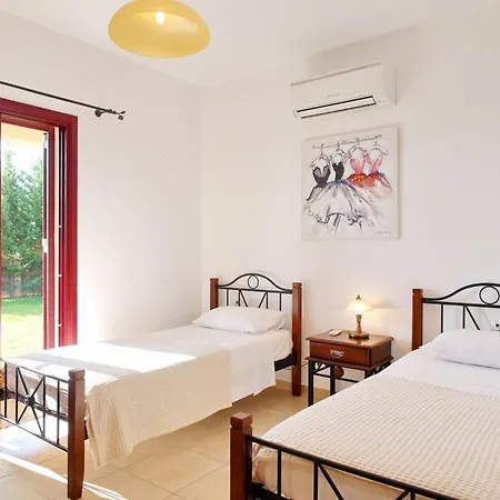 Kleismata Sleeps 6 * Klismata