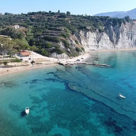 Kleismata Sleeps 6 Villa