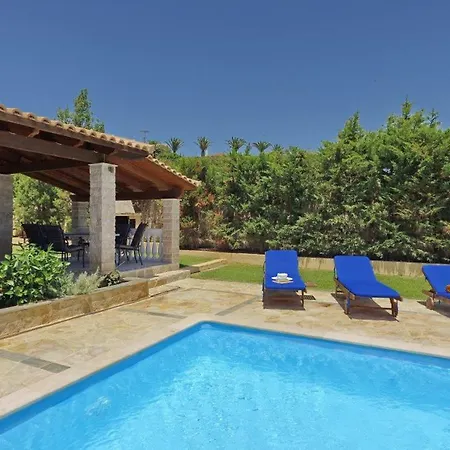 Kleismata Sleeps 6 * Klismata
